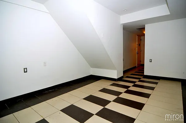 Rented by Miron Properties | media 21