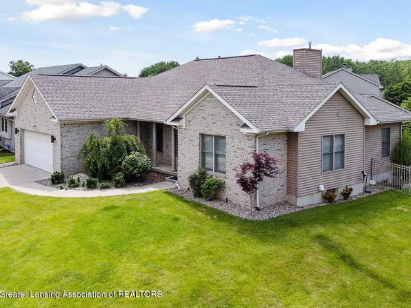 2863 Turtlecreek Dr, East Lansing, MI 48823
