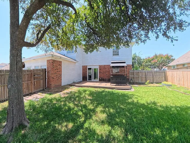 1209 Montclair Dr — Photo 28