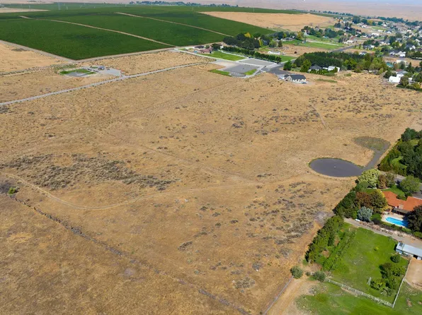 43705 Carel Ln, West Richland, WA 99353