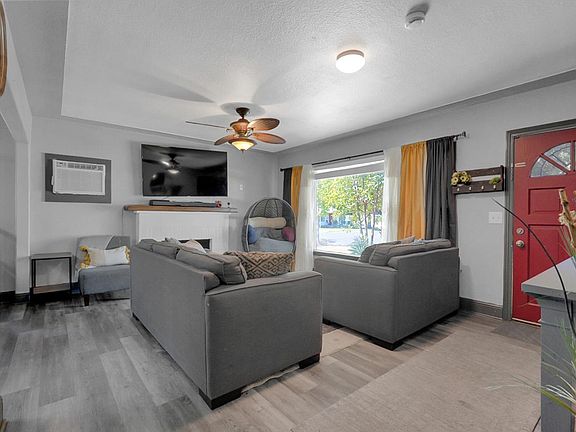 2nd image of 224 Parry Ave