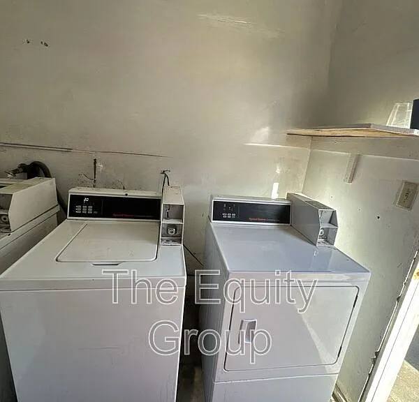 550 S Richmond Ave #3 — Photo 11