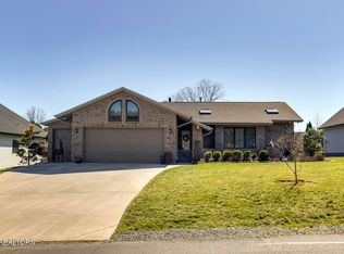 128 Elokwa Way, Loudon, TN 37774