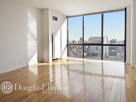 2nd image of 360 E 57th St #Pha