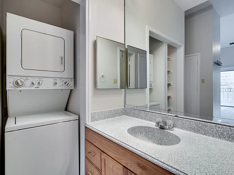 1908 San Antonio St #306 — Photo 19