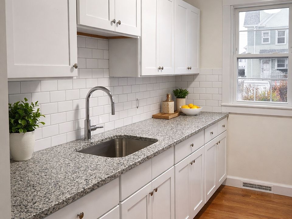 1st image of 101 Conduit St #1