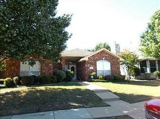 4559 Bowie Ln, Grand Prairie, TX 75052