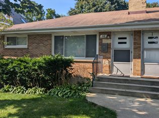 448 June Ter, Barrington, IL 60010