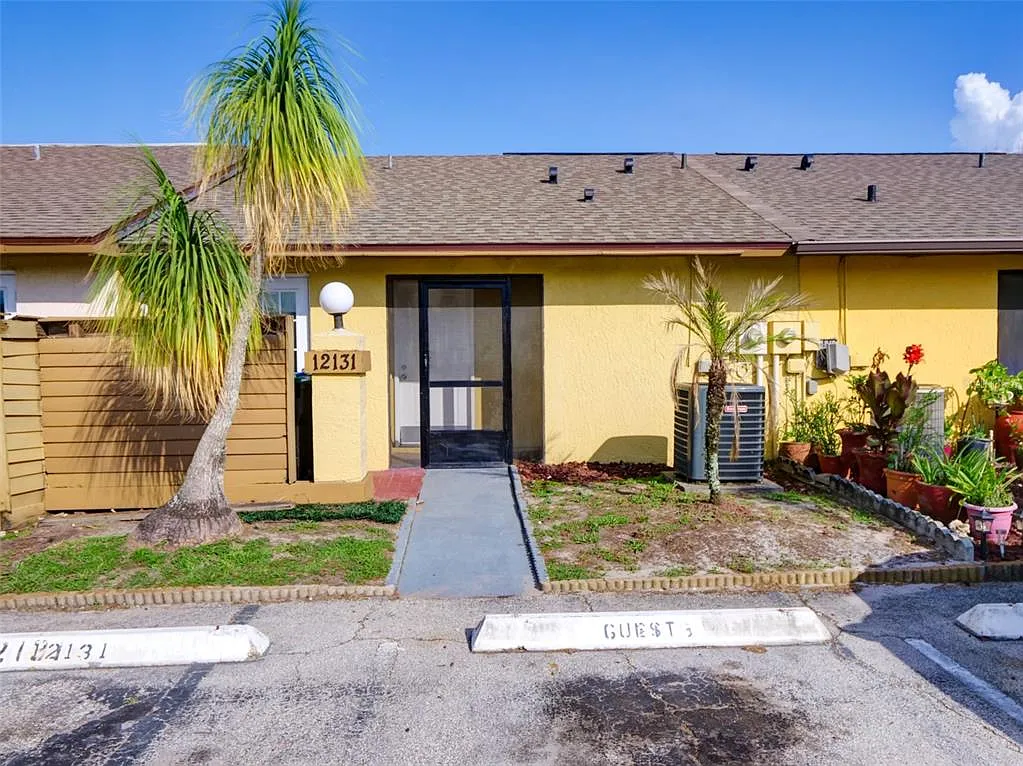 1 bed, 1.0 bath, 703 sqft, $1,700 — Photo 2