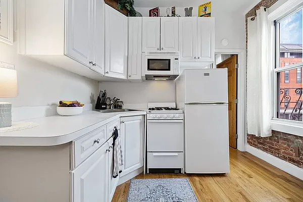 Rented by REAL New York | media 4