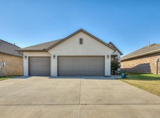 2340 Alta Vista Ln, Edmond, OK 73034