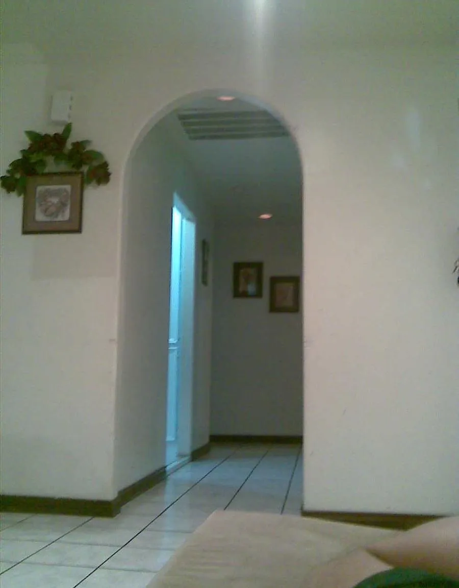 4 bed, 1800 sqft, $1,700 — Photo 3