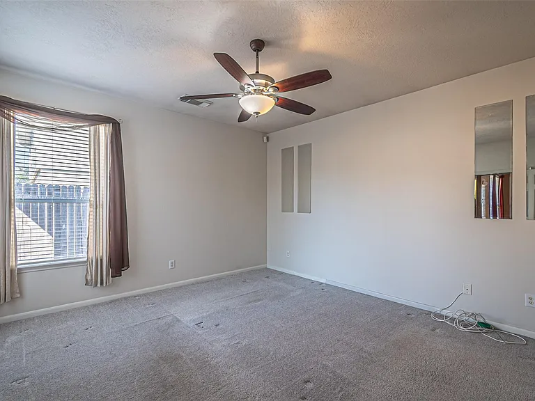 7431 Riven Oaks Ct — Photo 26