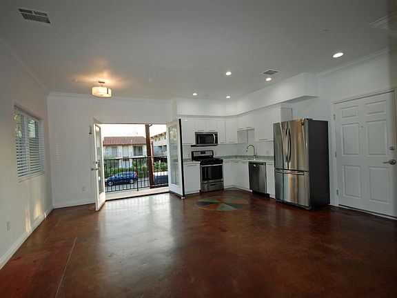 2nd image of 10833 Camarillo St APT 2