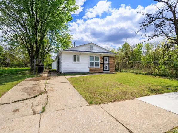 10026 Whitcomb St, Detroit, MI 48227