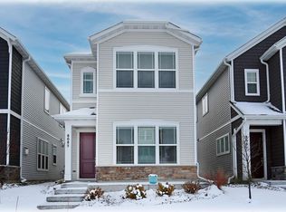 8085 Arrowwood Ln N, Maple Grove, MN 55369