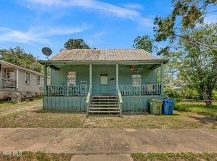208 Meares St, Wilmington, NC 28401
