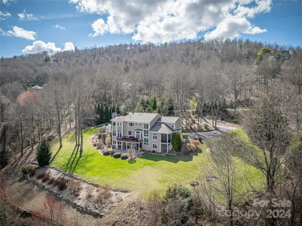 15 Ebby Ridge Rd, Fairview, NC 28730