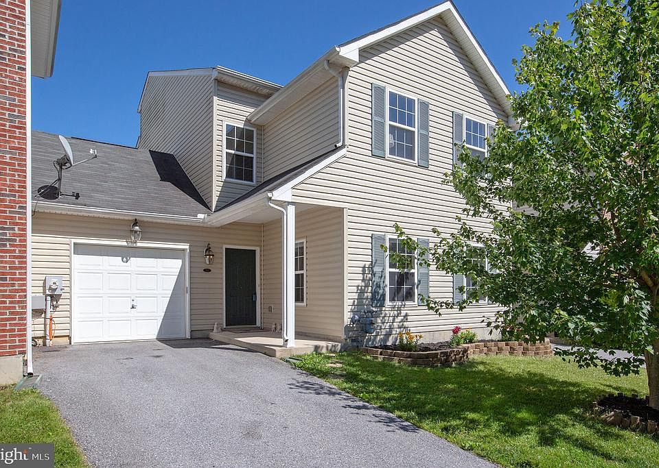 1st image of 233 Camerton Ln