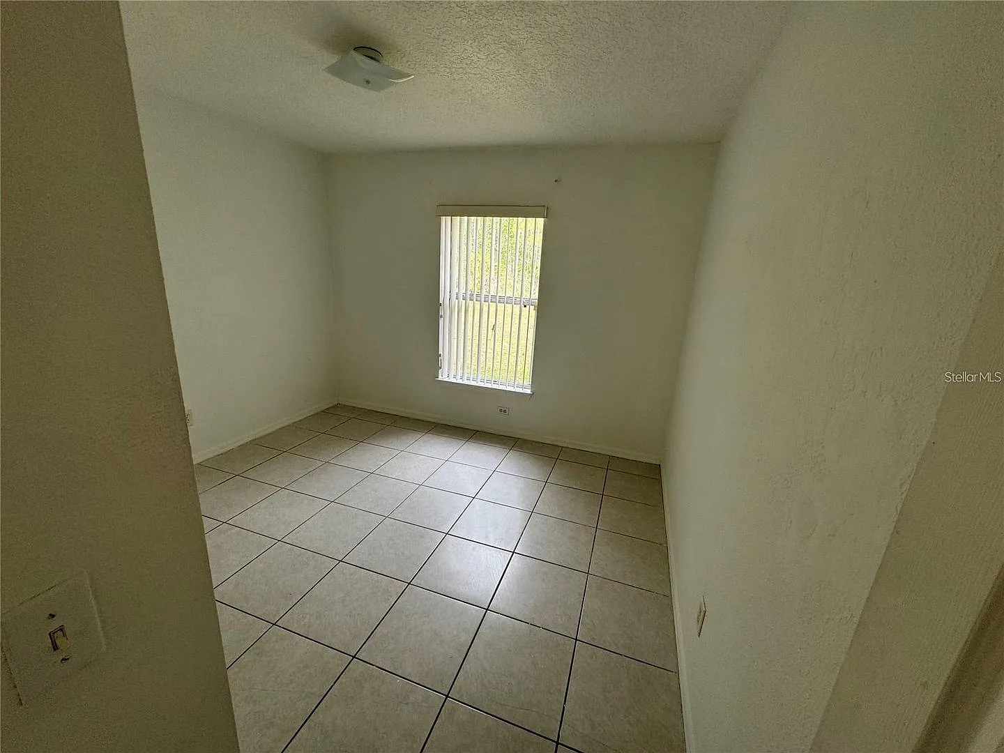 821 Savona PL — Photo 4
