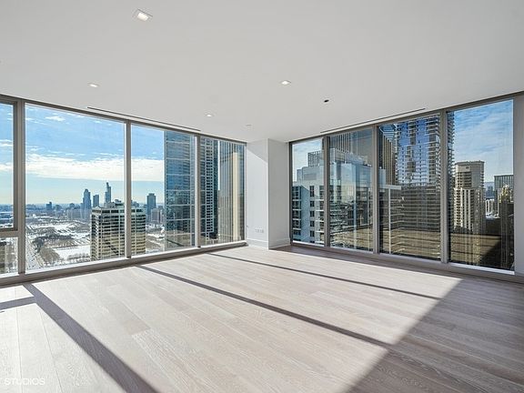 3rd image of 363 E Wacker Dr #3407