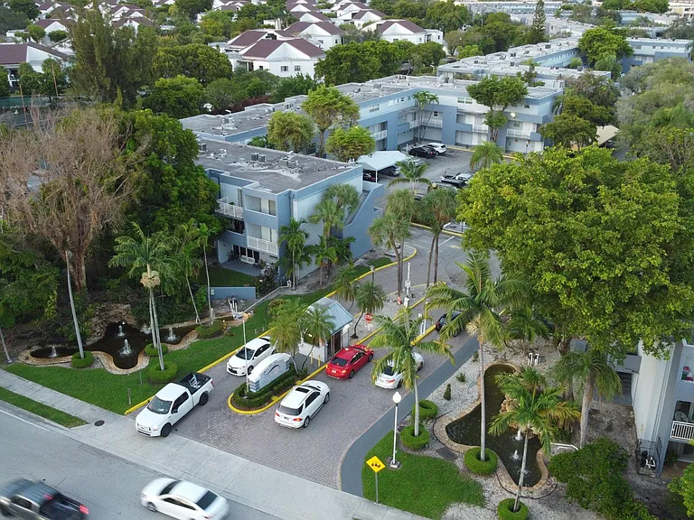 9365 Fontainebleau Blvd #E208 — Photo 18