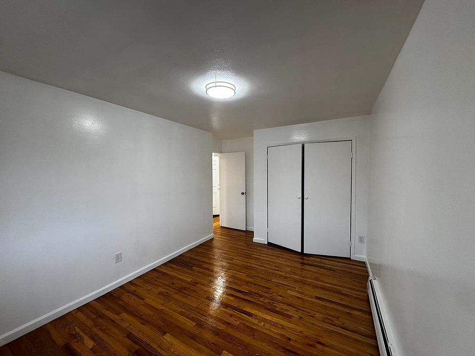1st image of 1415 E 84th St Floor 3
