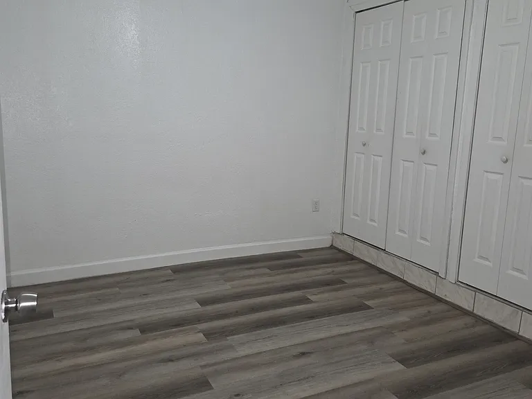 4040 SW 116th Ave — Photo 3