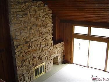 2nd image of 1533 Quaker Ln