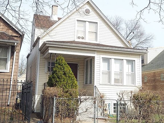 3rd image of 3016 E 80th St