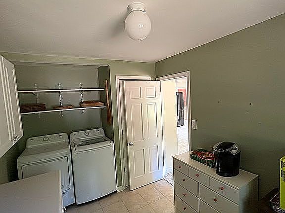 2nd image of 212 Ellwood Dr