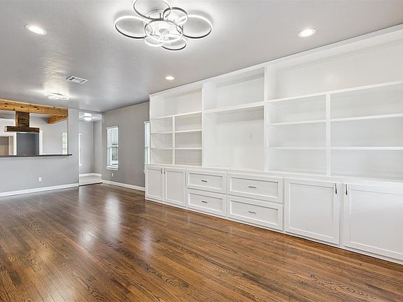 2nd image of 1624 NW 20th St