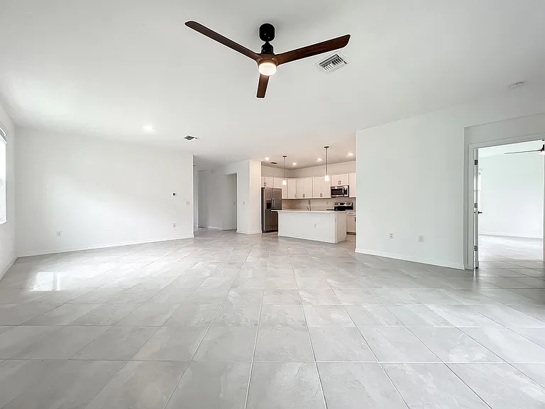 19120 Bordeaux Ct — Photo 12