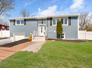 52 Girard Ave, Somerset, NJ 08873
