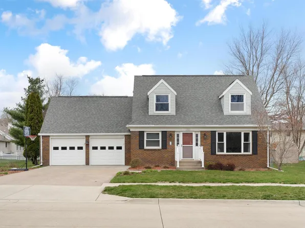 713 Cherry Dr, Geneseo, IL 61254