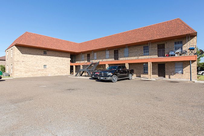 1st image of 301 S Palm Dr