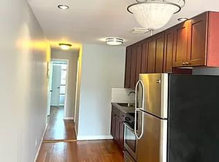 42 Carlton Ave APT 3R, Brooklyn, NY 11205