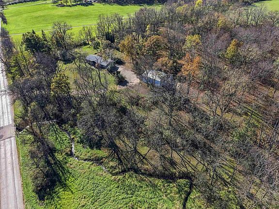 3rd image of 2279 Town Hall Rd