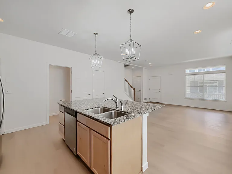 6463 Crossdrum Point — Photo 7