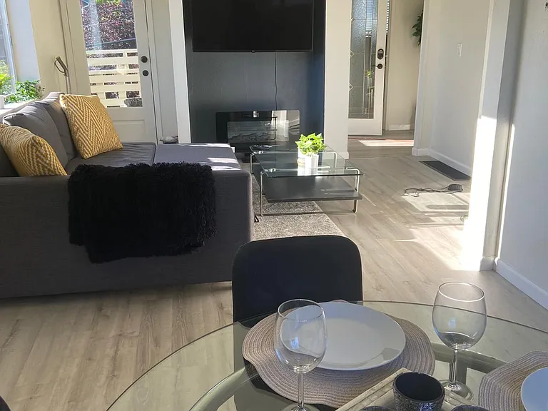1507 E Alder St #1507 — Photo 15