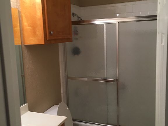 2nd image of 113 E Oppenheimer St