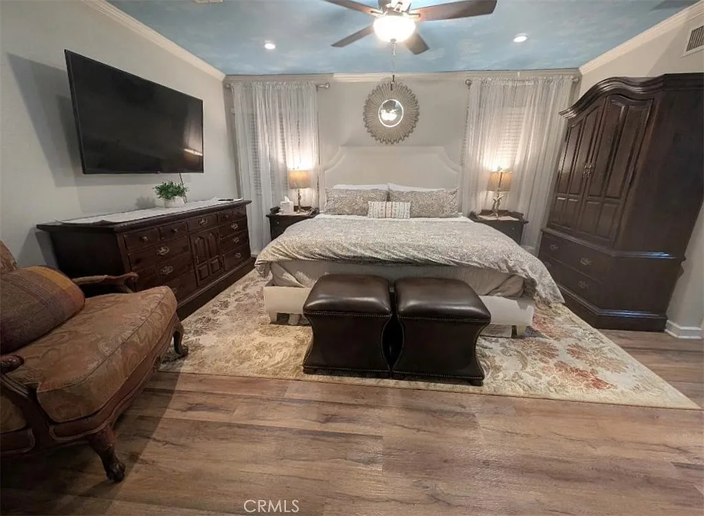 4 bed, 1700 sqft, $8,300 — Photo 2