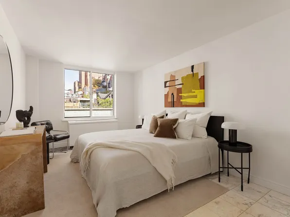 295 Greenwich Street image 10 of 21