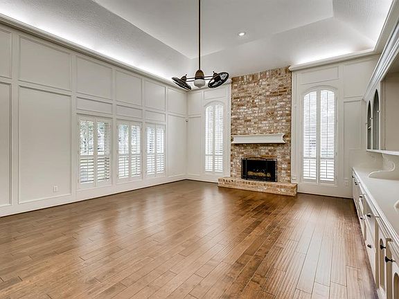 5th image of 1558 Hoveden Dr