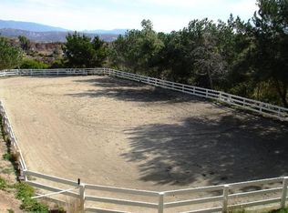 207 Rancho Bonito Rd, Fallbrook, CA 92028