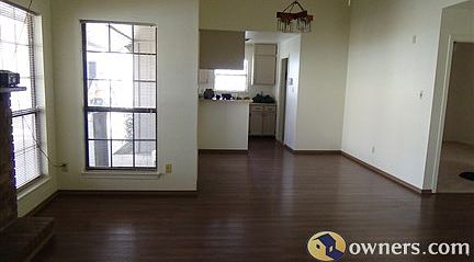 Living/Dining area