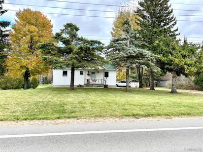 2482 Range Rd, Port Huron, MI, 48060
