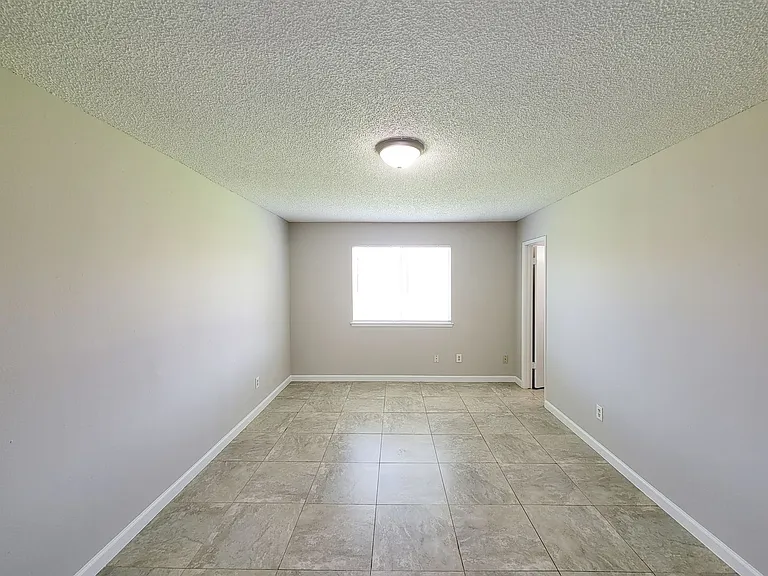 8530 Quail Burg Ln — Photo 30