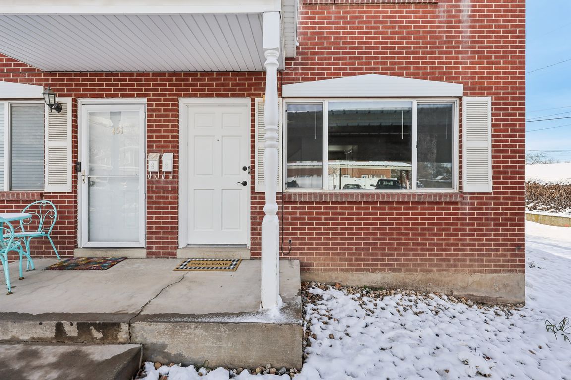 N 400 E 7d-S2002-001.jpg