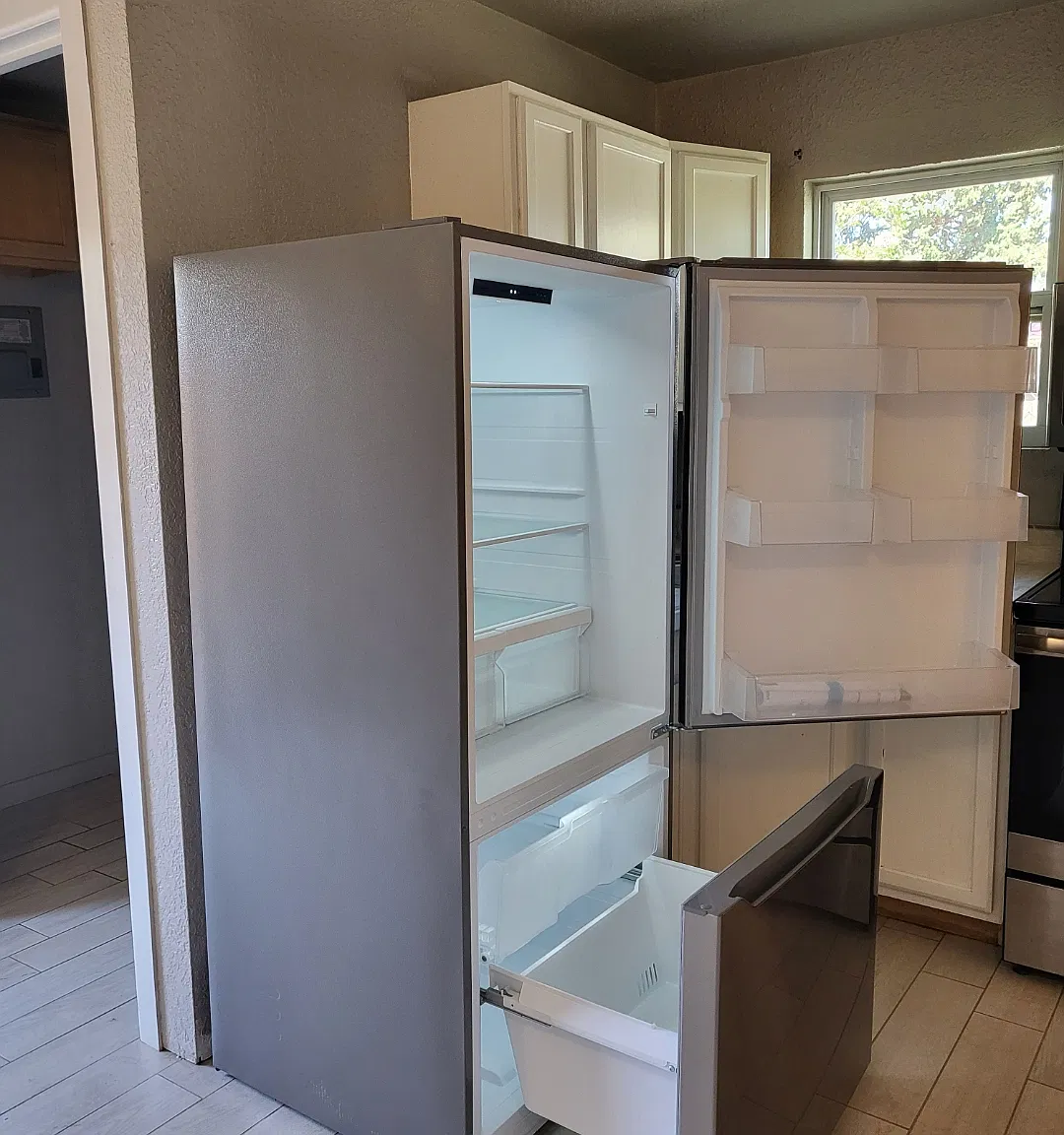 1 bed, 350 sqft, $700 — Photo 3